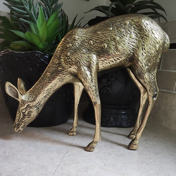 Vintage Brass Deer 9” Tall MCM, Solid Brass Doe Deer - Picture 6 of 8